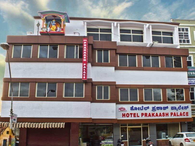 Hotel Prakaash Palace Májszúr Kültér fotó